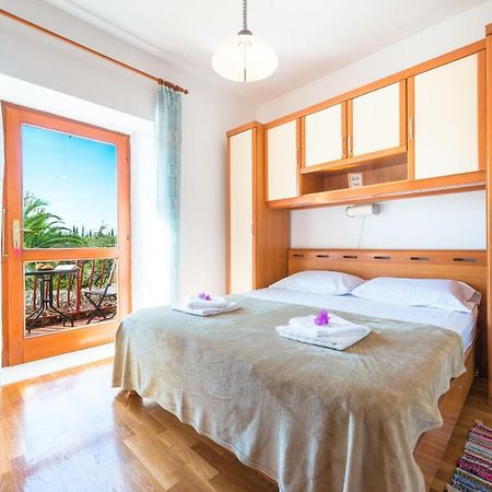 Apartment A&T Countryside Čilipi エクステリア 写真